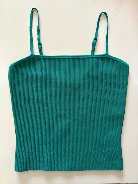 Aritzia Tops - Aritzia Babaton Sculpt Knit cami cropped tank top with a square neckline